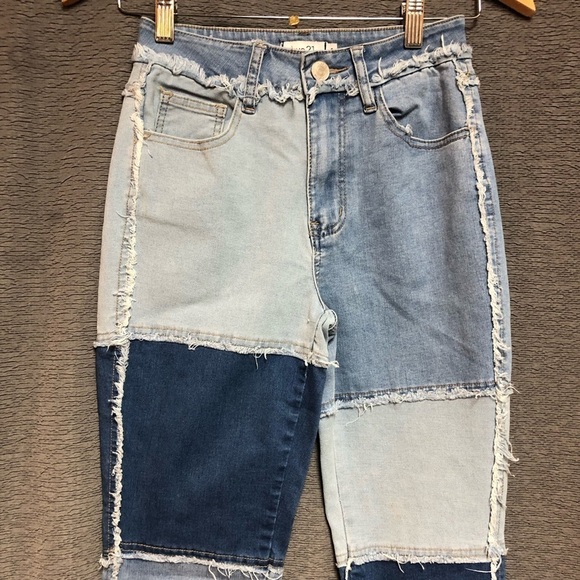 Rue21 size 2 patched blue jeans scrap pieces various colors denim frayed seams - Picture 3 of 10